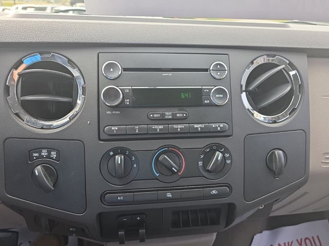 2009 Ford F-350 Super Duty XLT Crew Cab 4WD