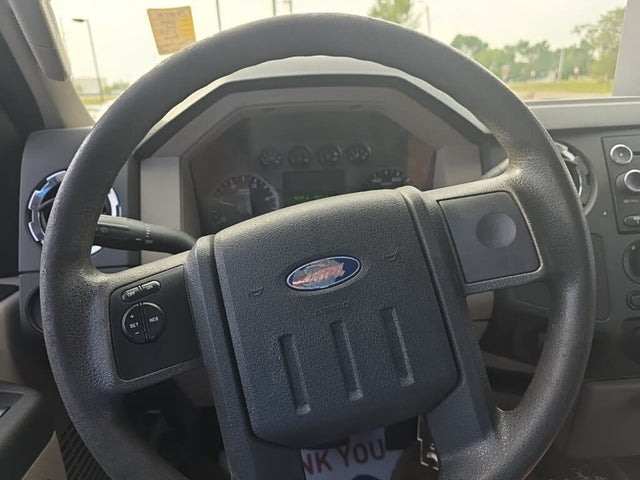 2009 Ford F-350 Super Duty XLT Crew Cab 4WD