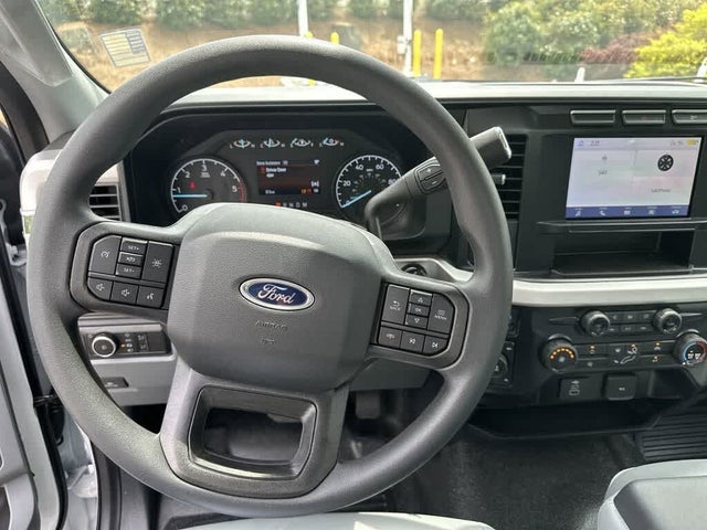 2024 Ford F-350 Super Duty Chassis XL DRW LB 4WD