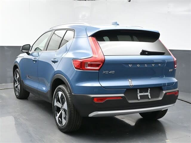 2024 Volvo XC40 B5 Plus Bright Theme AWD