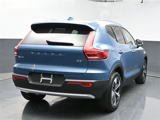 2024 Volvo XC40 B5 Plus Bright Theme AWD