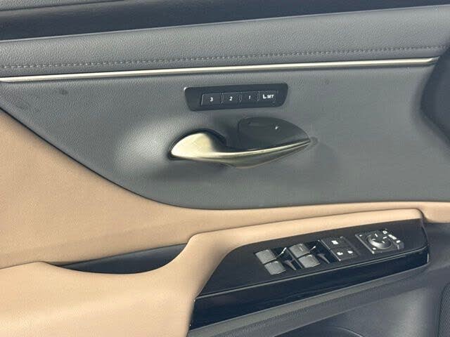 2025 Lexus ES Hybrid 300h FWD