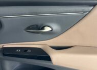 2025 Lexus ES Hybrid 300h FWD