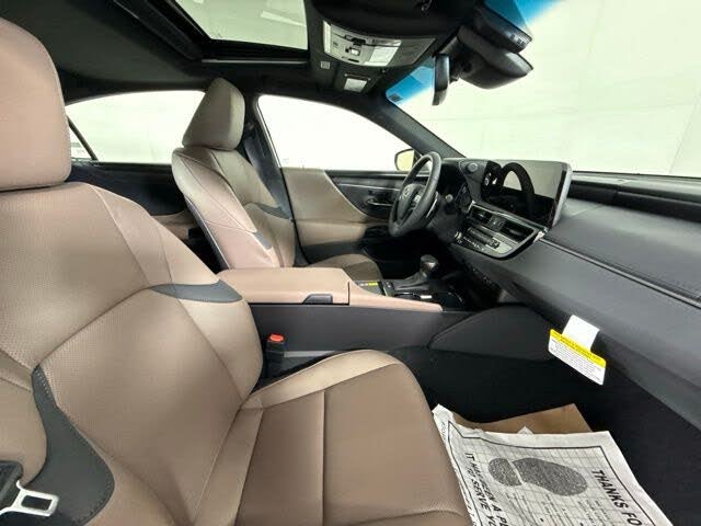 2025 Lexus ES Hybrid 300h FWD