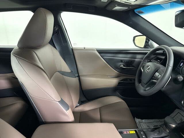 2025 Lexus ES Hybrid 300h FWD