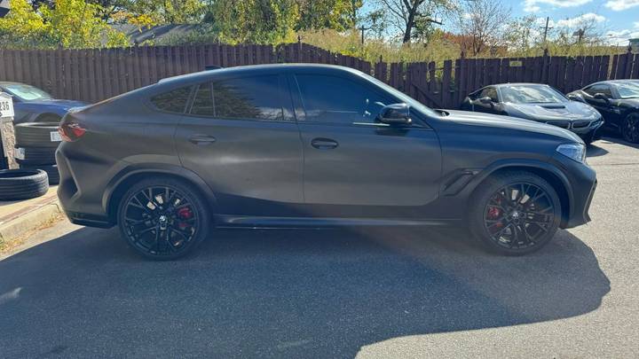2021 BMW X6 M