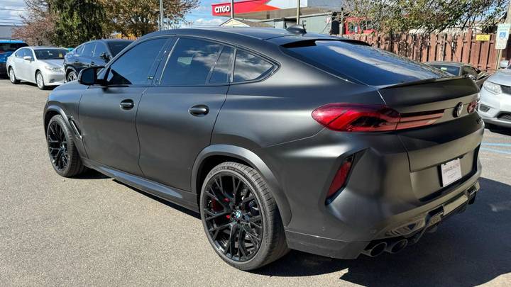 2021 BMW X6 M