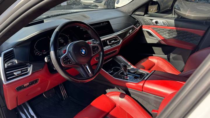2021 BMW X6 M