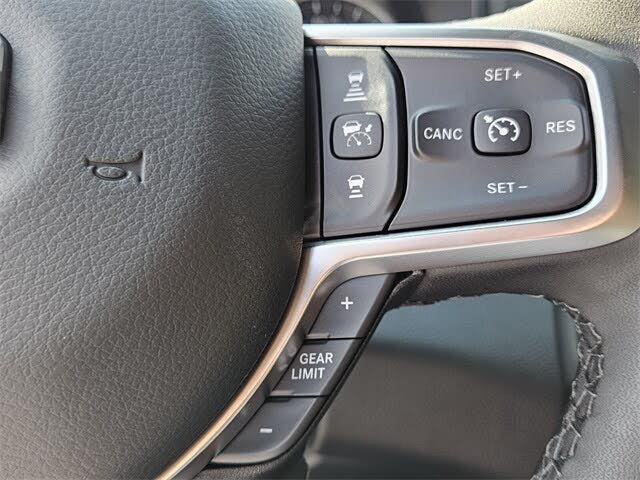 2025 RAM 1500 Big Horn Crew Cab RWD